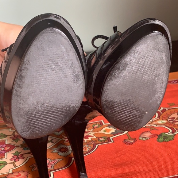 Calvin Klein Peper Patent Black Platform Heels - SIZE 7M - Picture 7 of 15